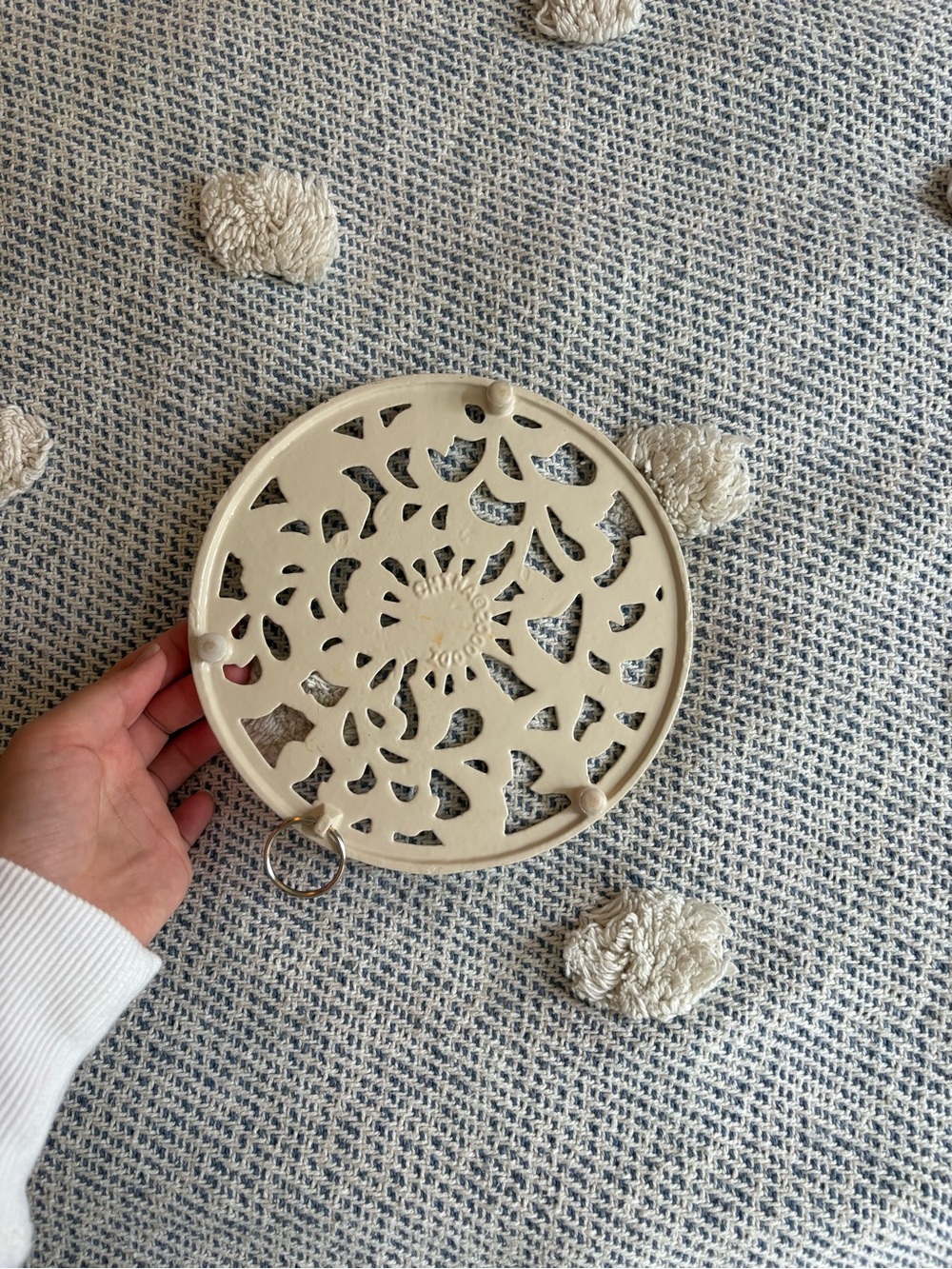 Cream trivet - Picture 2 of 3